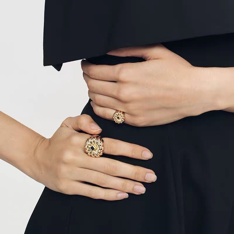 Blue Veined Stone Floral Pinky Ring - floysun