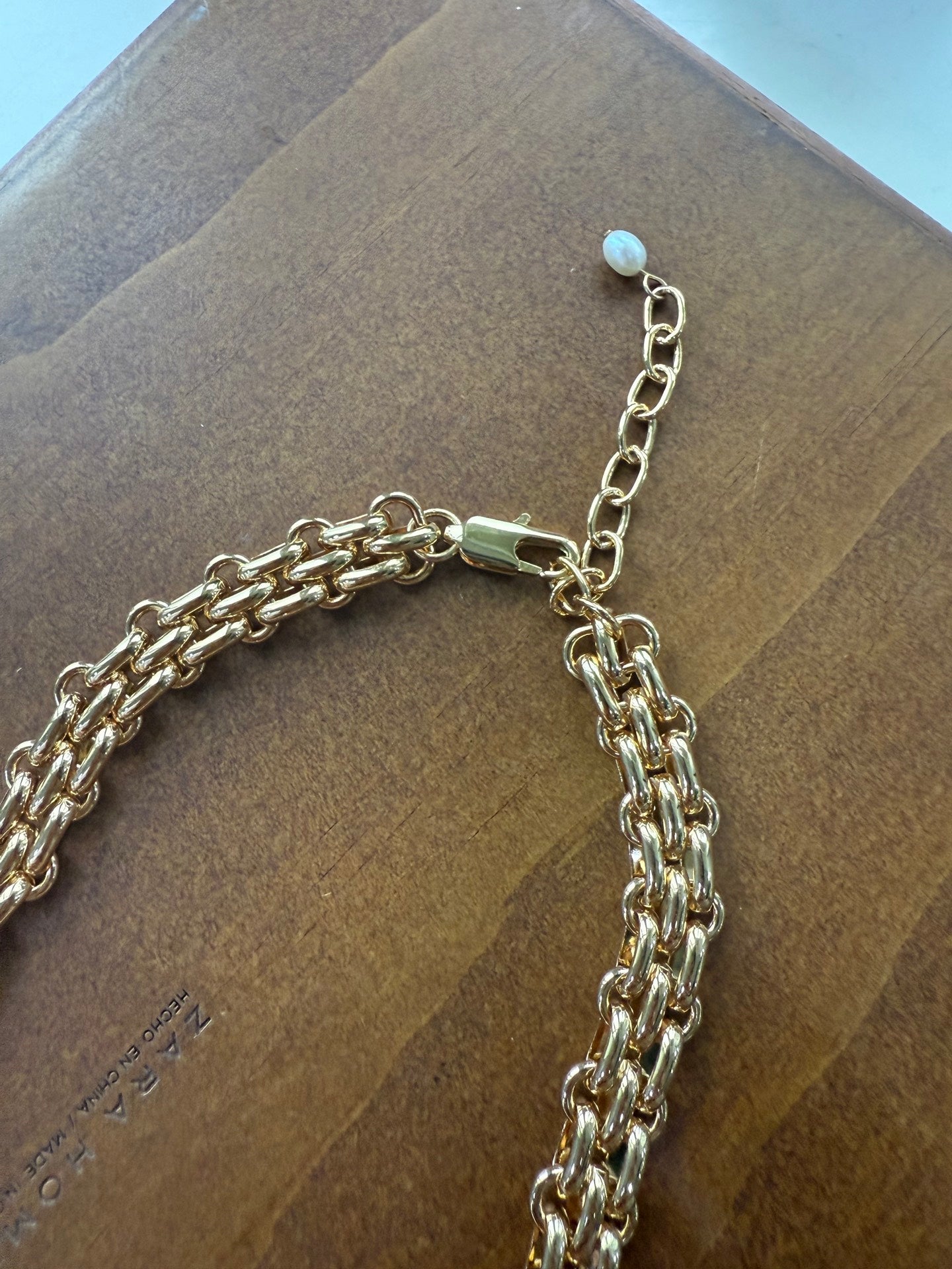 Bohemian Charm Wide Chain Necklace – Natural Pearls & Shell Accents - floysun
