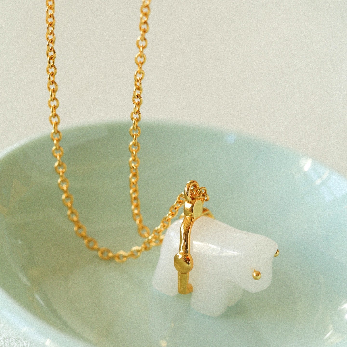 Bohemian Leaping Horse Collection White Jade Carved Horse Pendant Chian Necklace - floysun