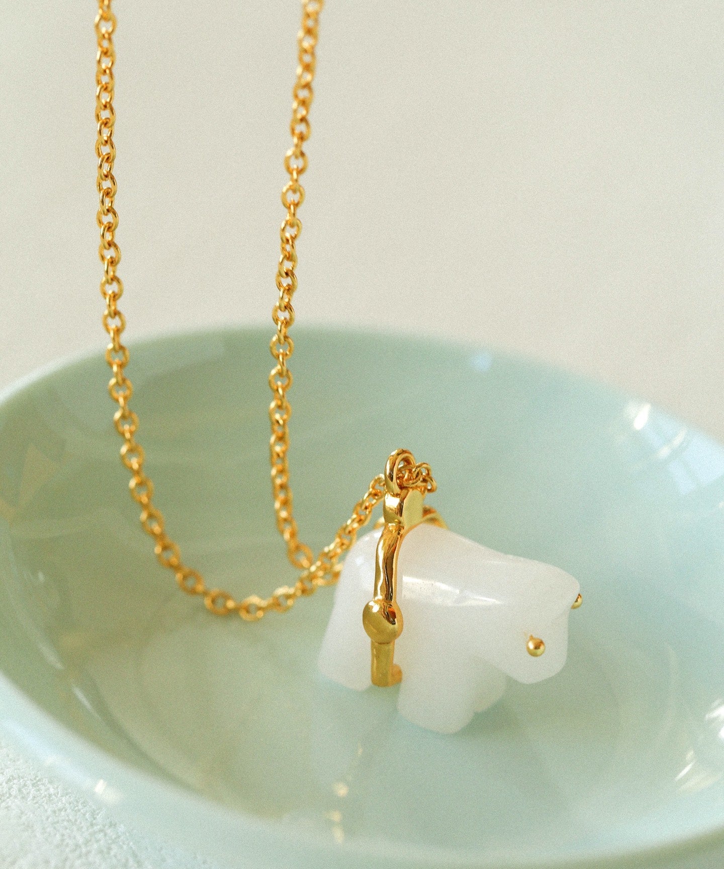 Bohemian Leaping Horse Collection White Jade Carved Horse Pendant Chian Necklace - floysun