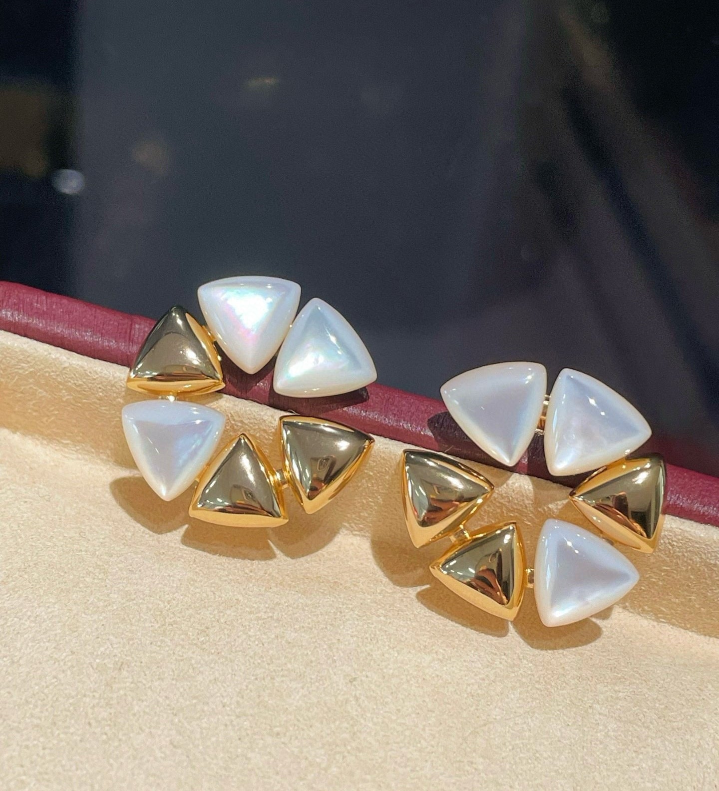 Bold Mother - of - Pearl Triangle Stud Earrings - floysun
