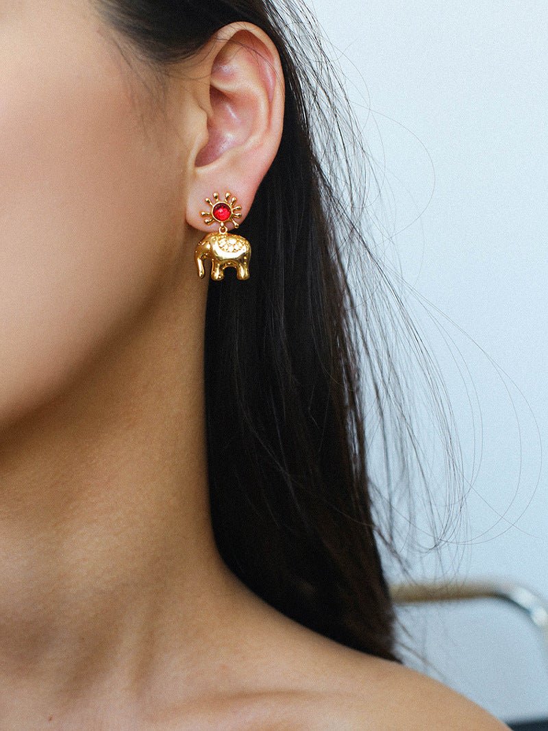 “Born to Shine” Garnet Elephant Earrings - Gold - floysun