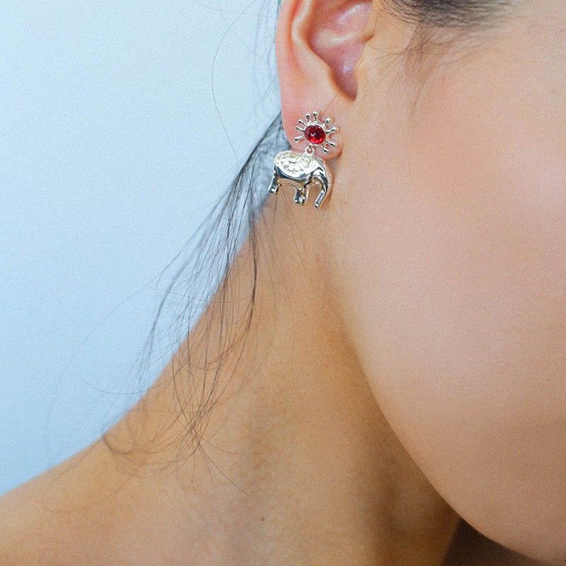 “Born to Shine” Garnet Elephant Earrings - Silver - floysun