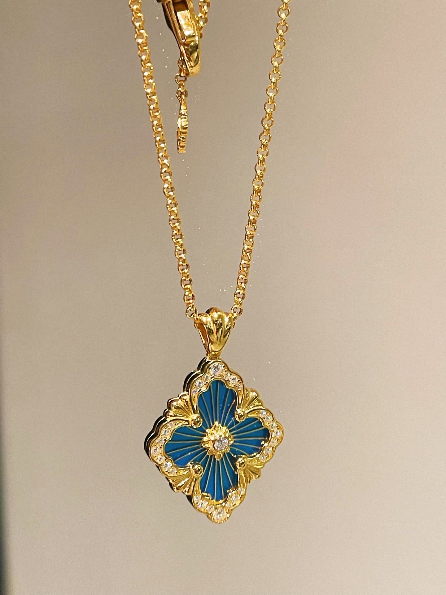 Boucheron - Inspired Four - Leaf Clover Necklaces – Red Carnelian / Black Onyx / Green Onyx / Blue Chalcedony - floysun