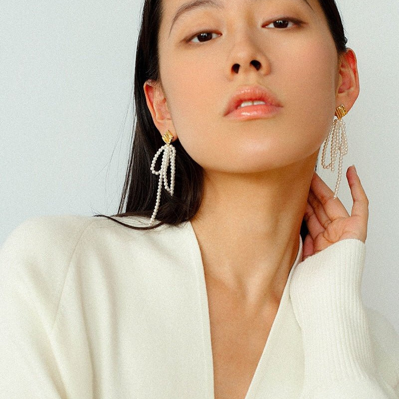 Bow Dance Metal Lava Petite Bow Long Pearl Earrings - floysun