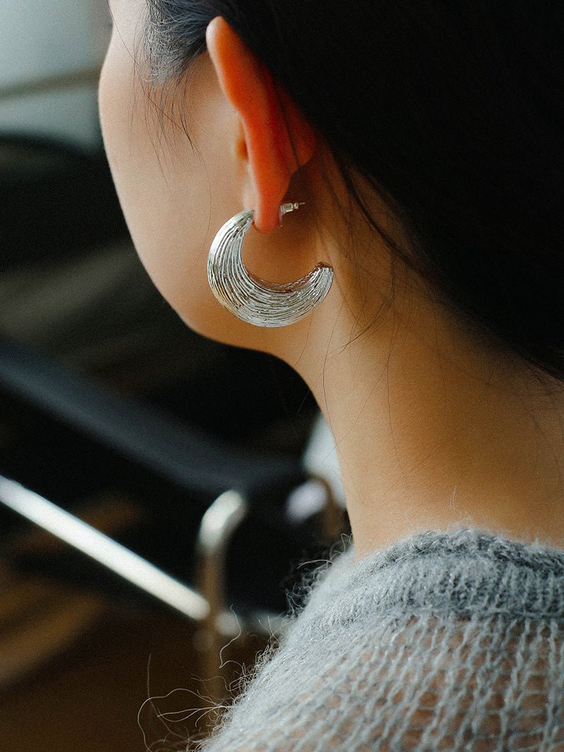 Brushed Crescent Hoop Earrings - floysun