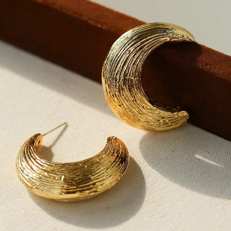 Brushed Crescent Hoop Earrings - floysun