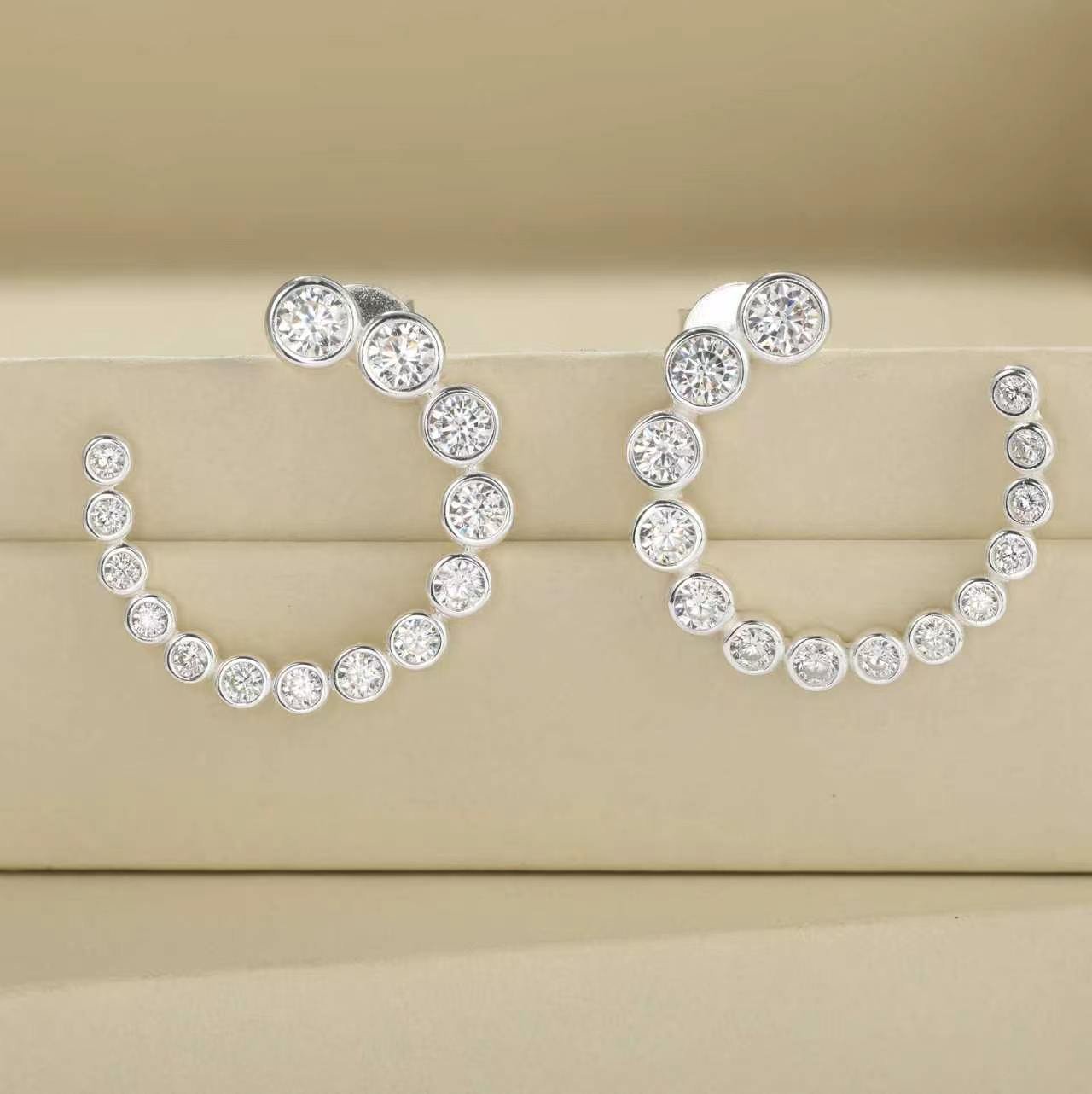 Bubble C-Shaped Gradient CZ Open Hoop Stud Earrings - floysun