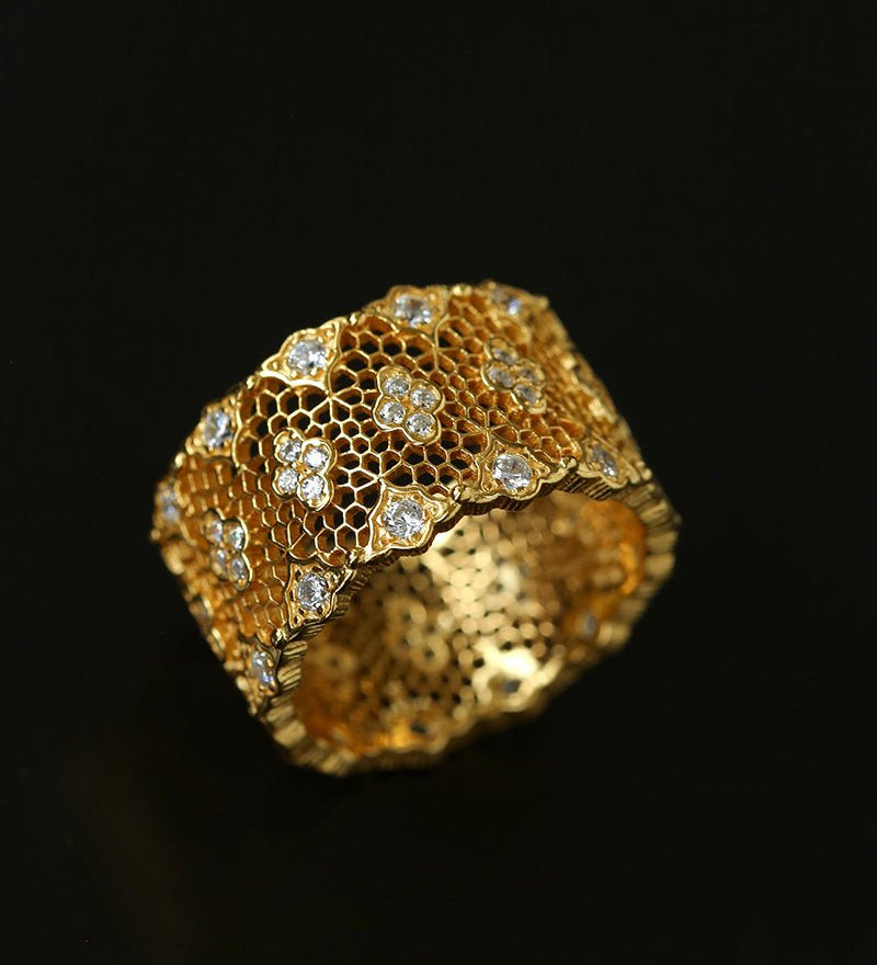 Classic Lace Band Ring with Clear Stones - Gold - floysun