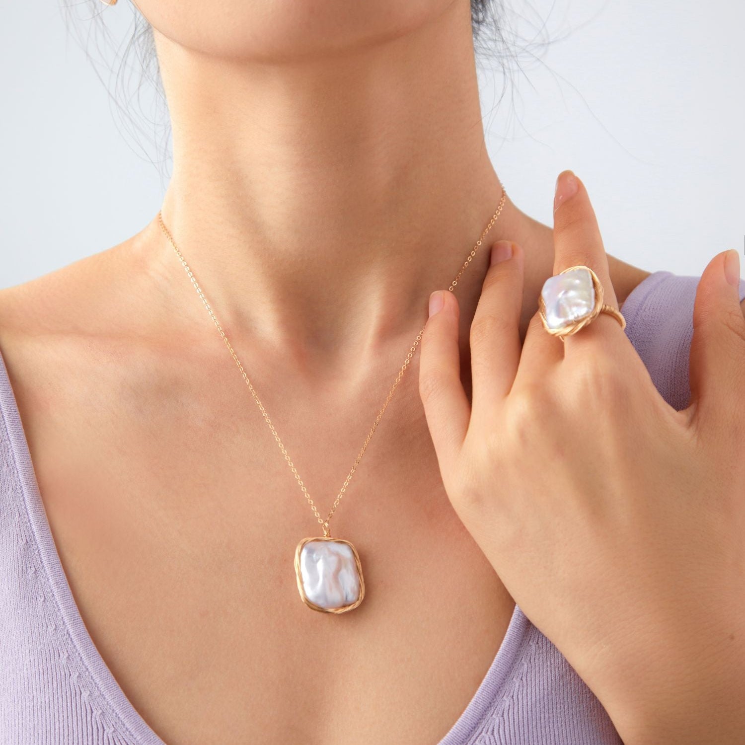 COCOKIM Classic Filigree Series Twisted Sugar Cube Necklace - floysun