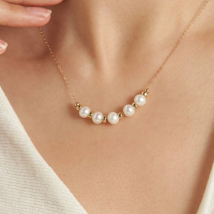 COCOKIM Embellished Series Five-Pearl Linked Hearts Necklace - floysun