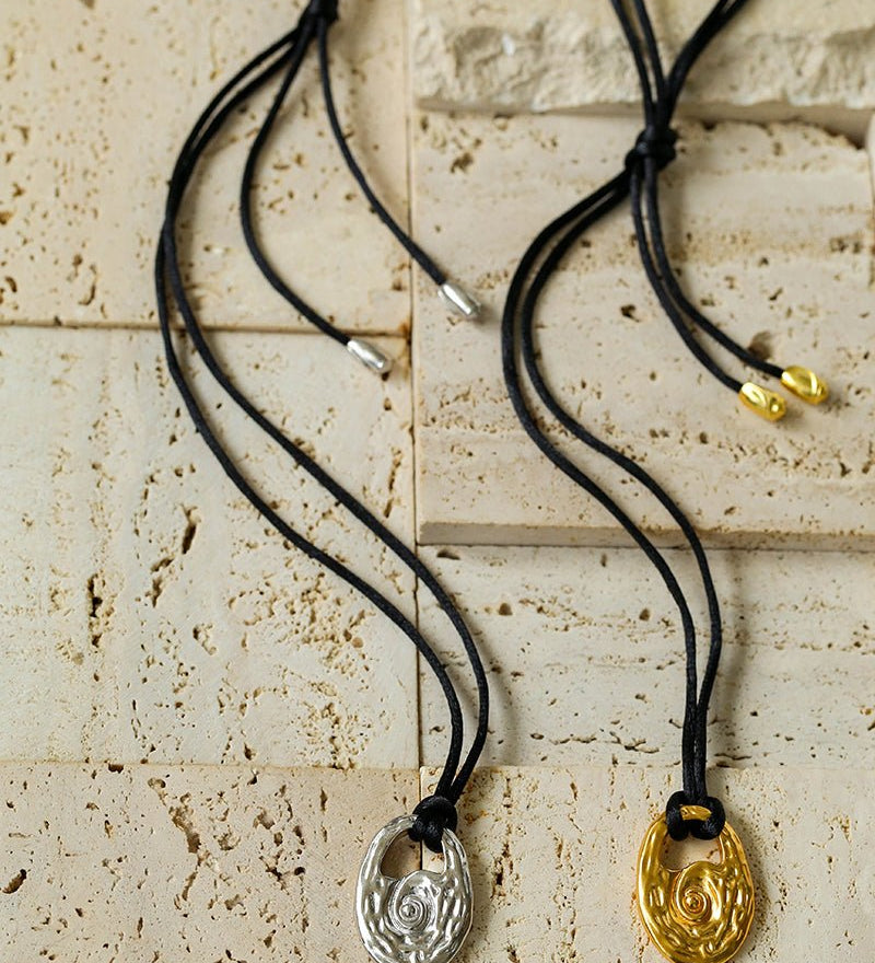 Conch Texture Black Cord Pendant Necklace - floysun