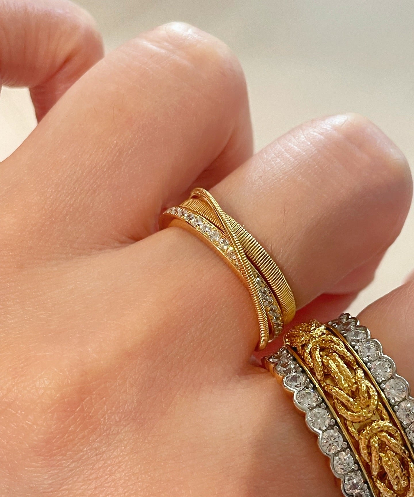 Criss - Cross Pavé Ring - floysun