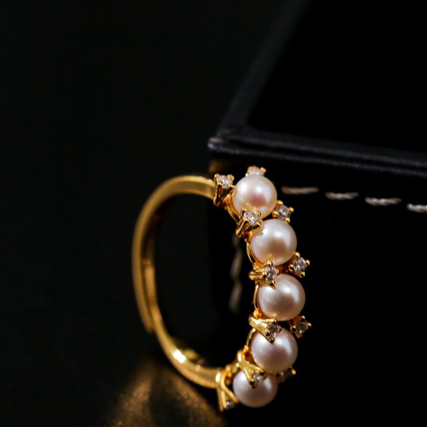 Crown Bloom Adjustable Pearl Ring - floysun