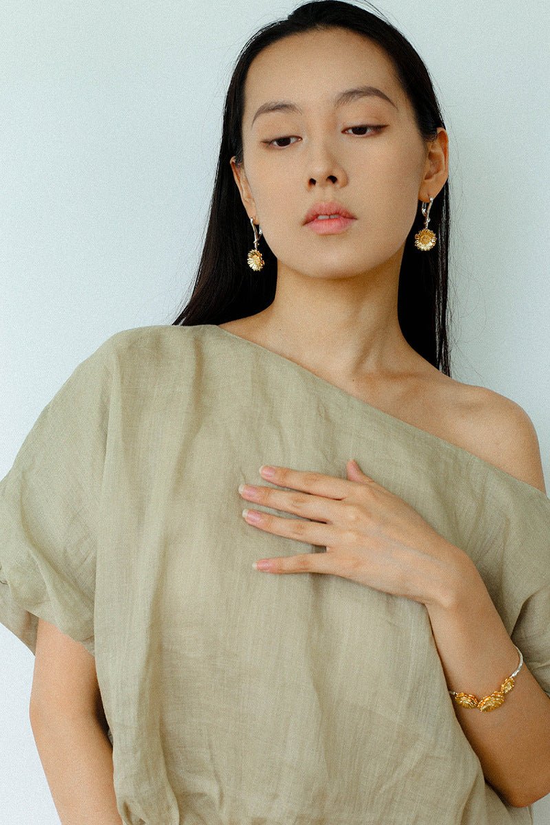 Daisy Drop Earrings - Matte Gold - floysun
