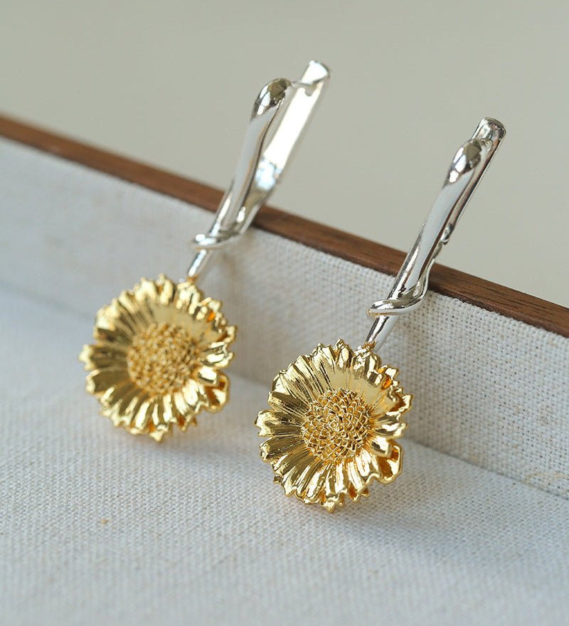Daisy Drop Earrings - Matte Gold - floysun