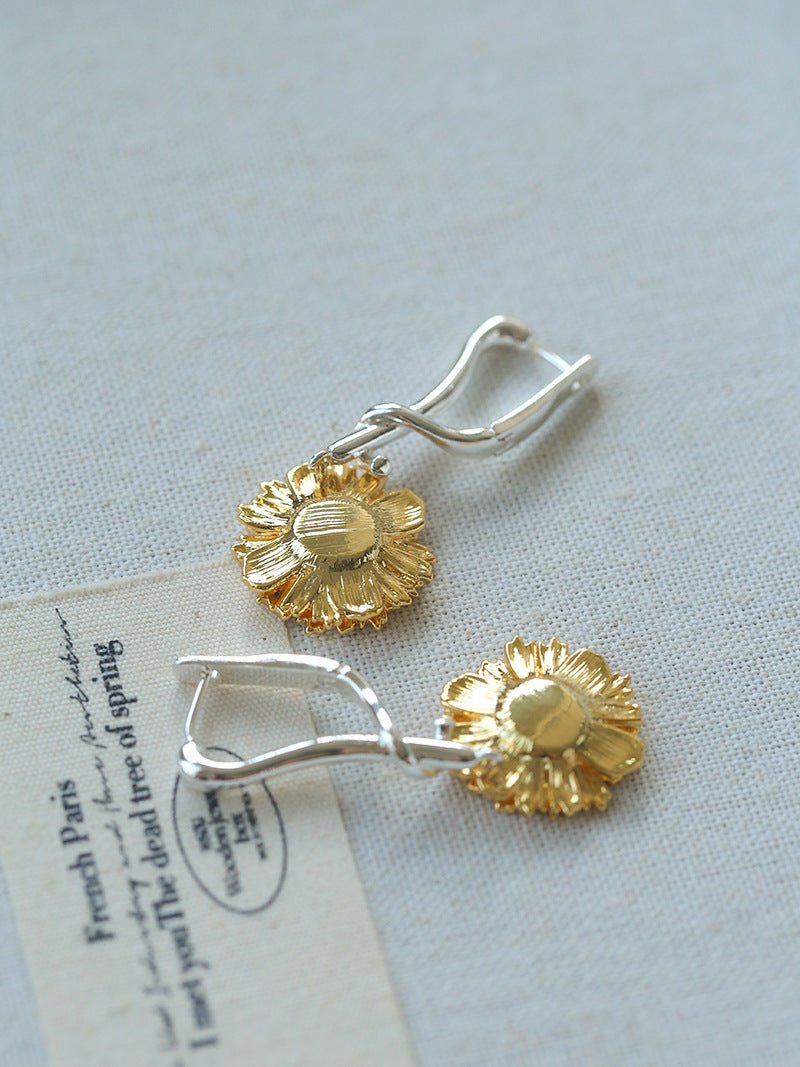 Daisy Drop Earrings - Matte Gold - floysun