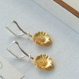 Daisy Drop Earrings - Matte Gold - floysun