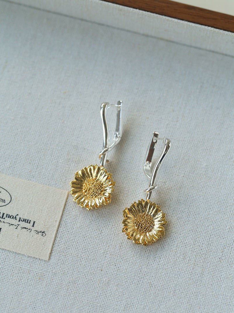 Daisy Drop Earrings - Matte Gold - floysun