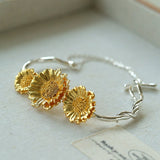 Daisy Flower Bangle - Matte Gold - floysun