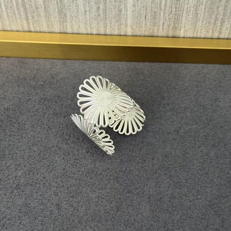 Daisy Hollow Open Ring - floysun