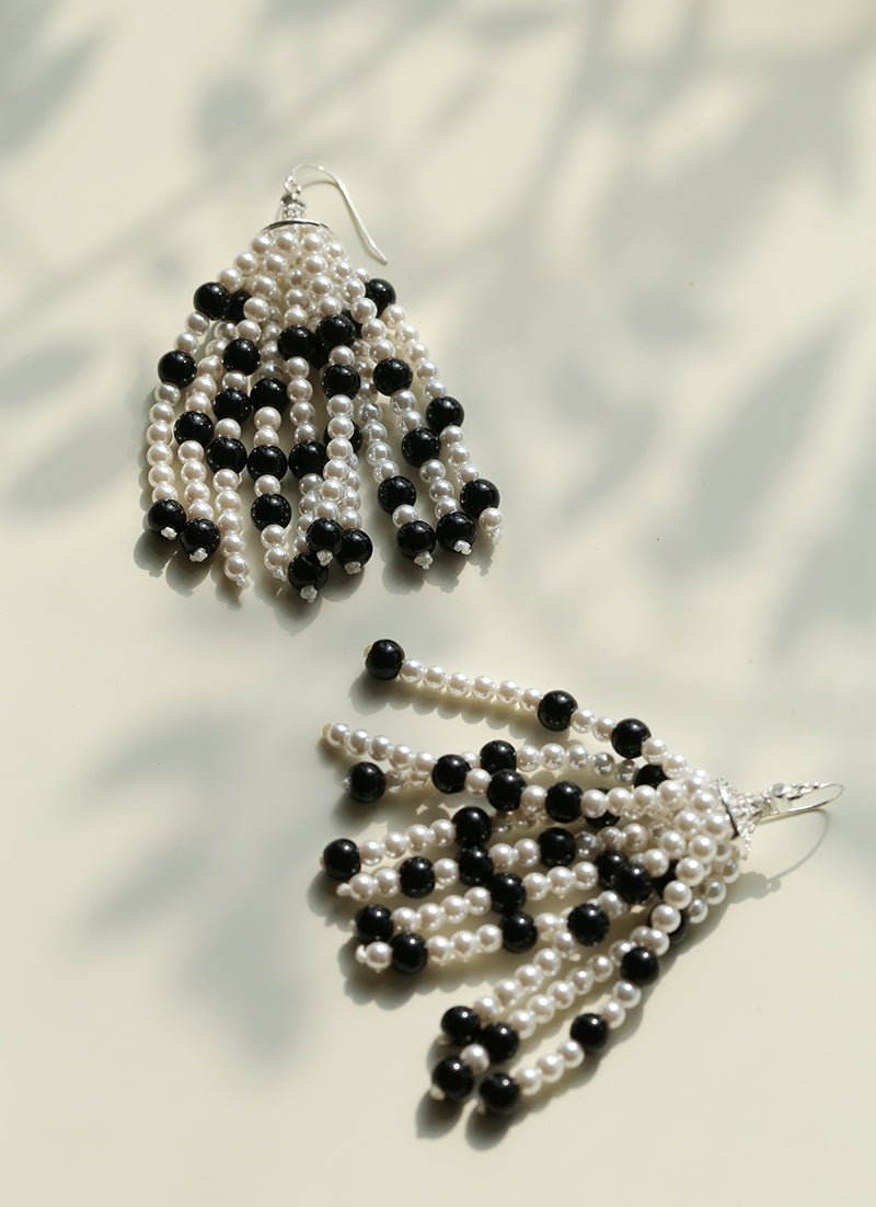 Dark Elegance Pearl & Onyx Tassel Earrings - floysun