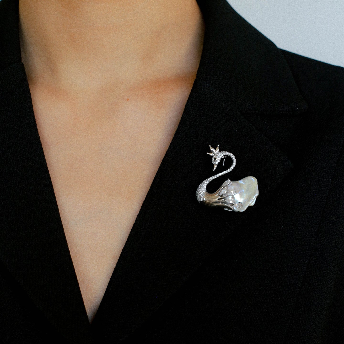 Diamond Swan Baroque Pearl Brooch - floysun