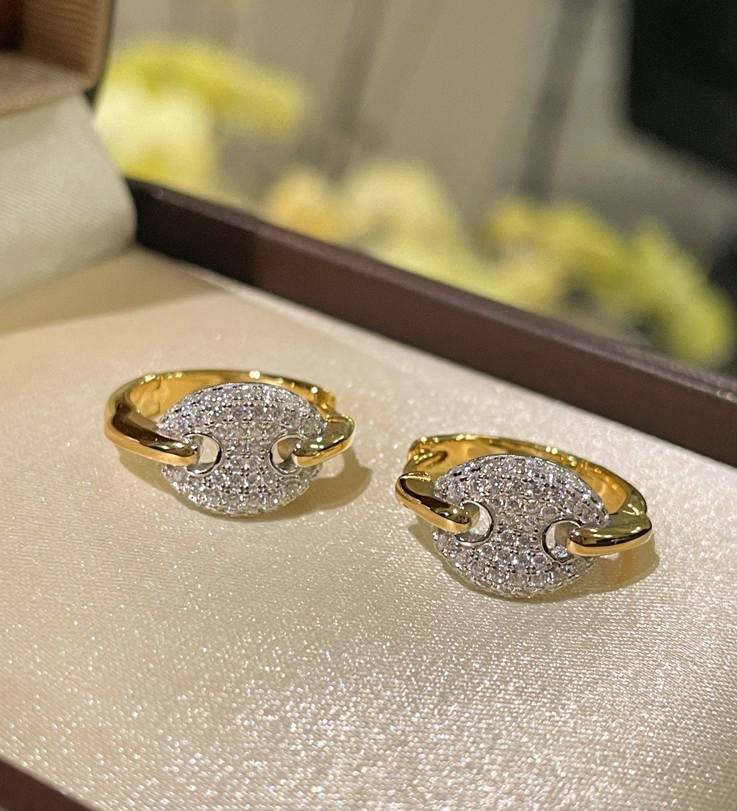 Dual - Tone Sparkling Pig Nose Stud Earrings - floysun