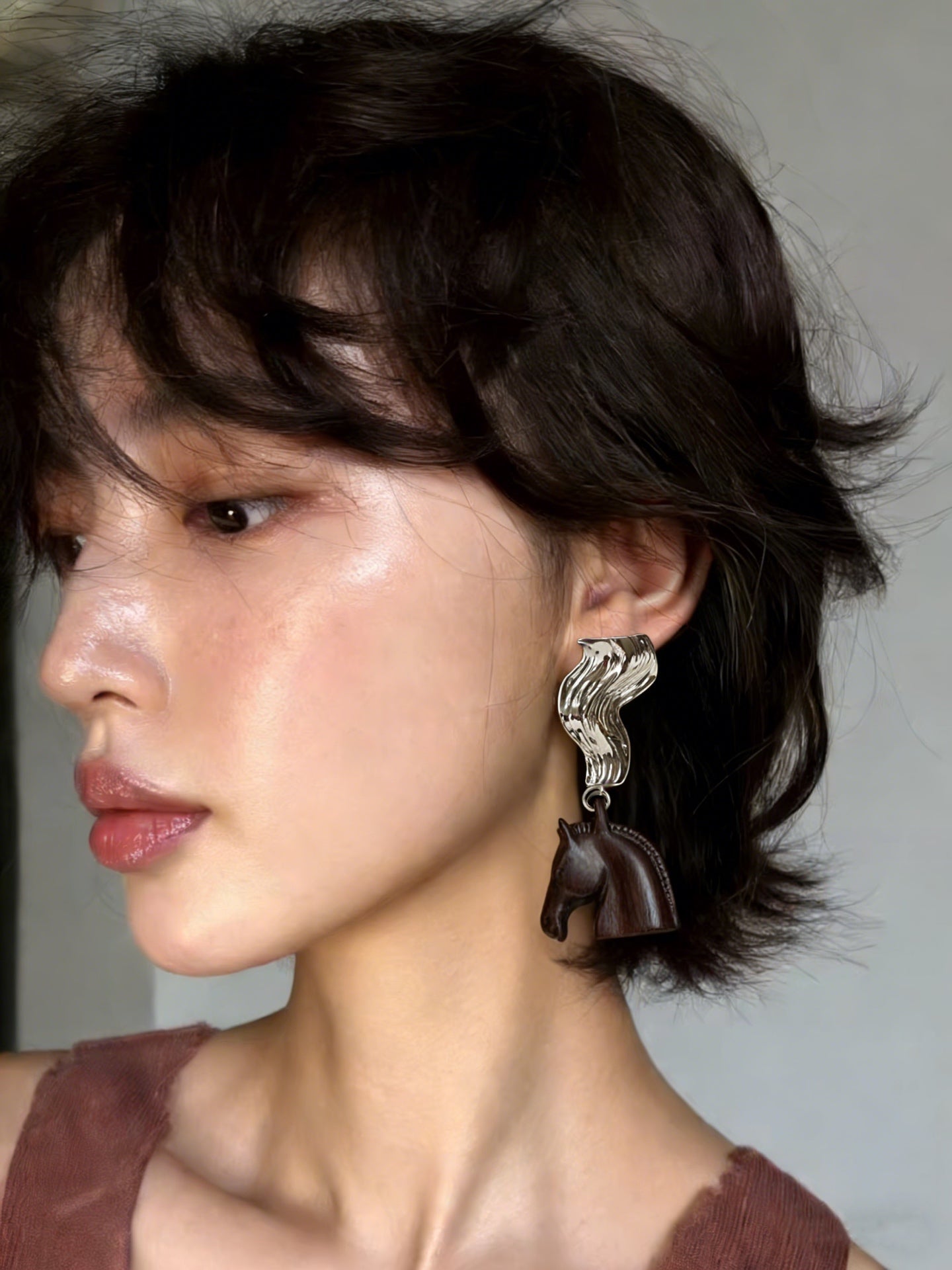 Ebony Horse Head Statement Earrings - floysun