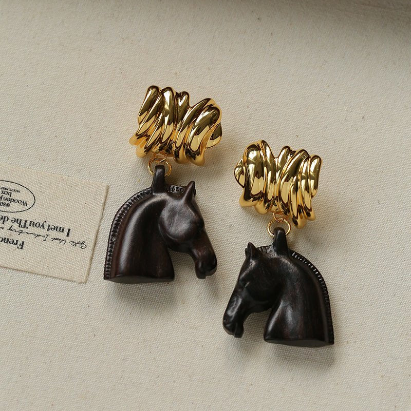 Ebony Horse Head Statement Earrings - floysun