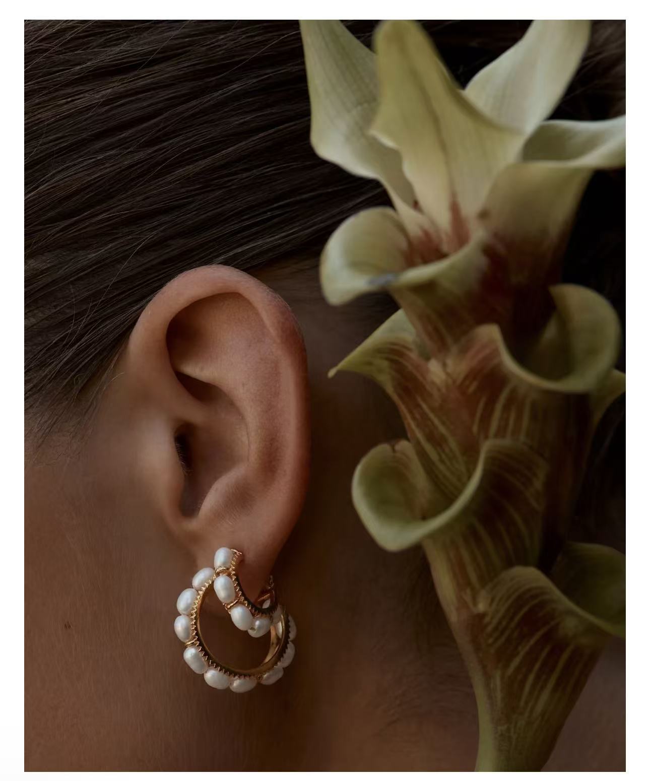 Elegant French Pearl C - Shaped Hoop Earrings - floysun