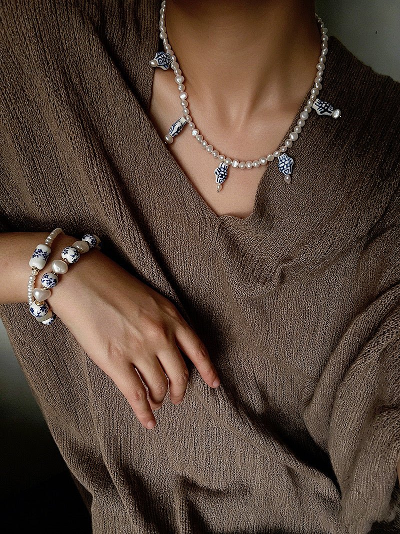 Elegant Hand-Painted Blue and White Ceramic Fish Freshwater Pearl Necklace - floysun