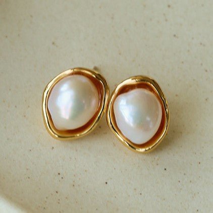 Elegant Minimalist Oval Freshwater Pearl Stud Earrings - floysun