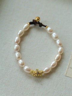Elegant Natural Pearl Bracelet with Gold & Diamond Accents - floysun