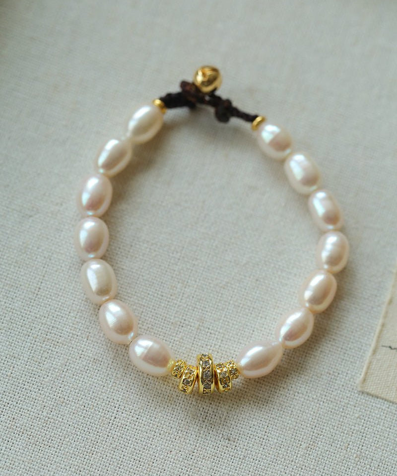Elegant Natural Pearl Bracelet with Gold & Diamond Accents - floysun