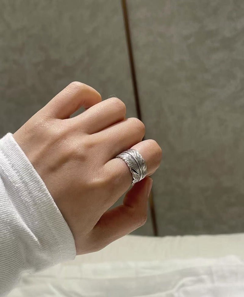 Embossed Feather Wide Band Ring - floysun