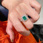 Emerald Elegance Ring – Luxury Craftsmanship - floysun