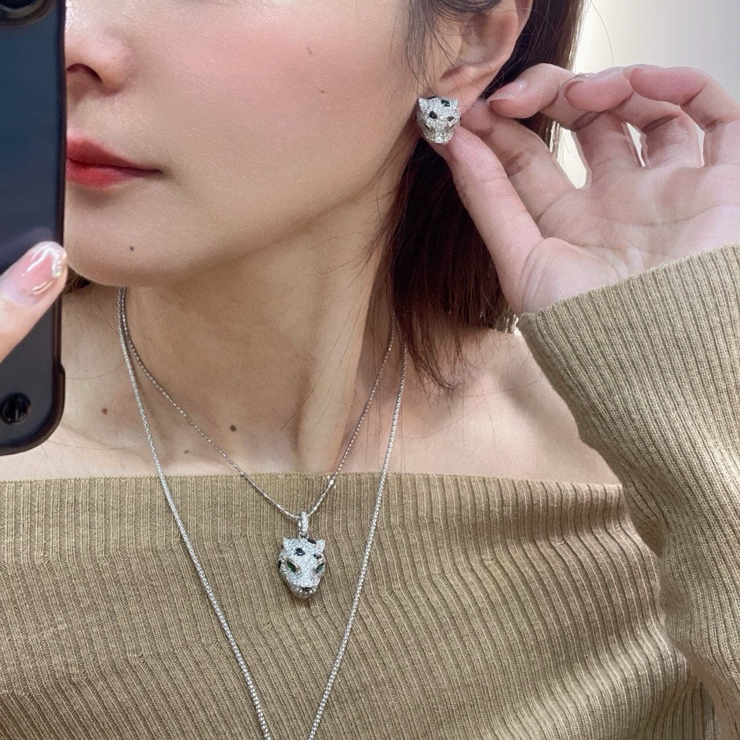 Emerald - Eyed Pavé Leopard Stud Earrings - floysun