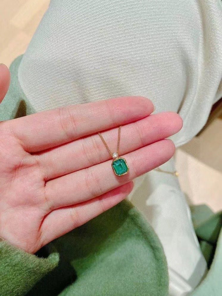 Emerald Perfume Bottle Necklace - floysun