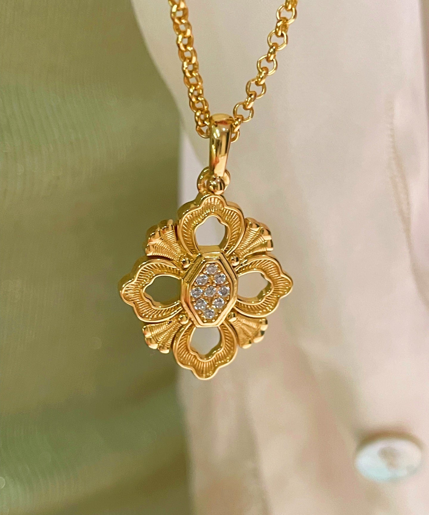 Everyday Hollow Clover Necklace - floysun
