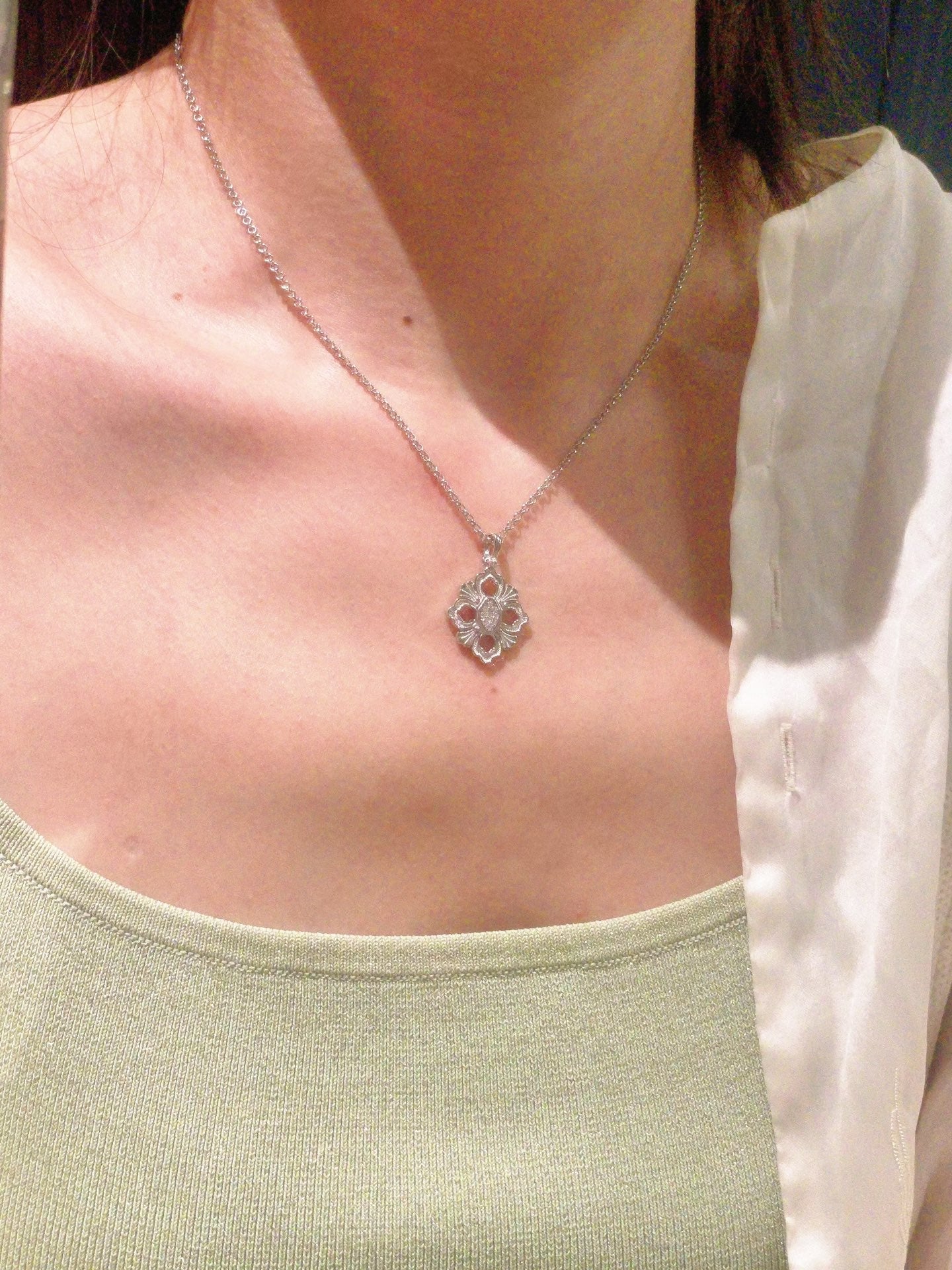 Everyday Hollow Clover Necklace - floysun