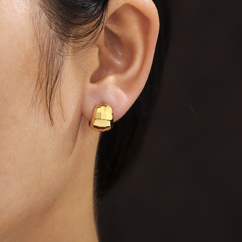 Faceted Chunky Huggie Hoop Earrings - floysun