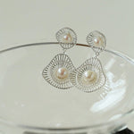 Fashionable Hollow Ripple Double Pearl Earrings - floysun