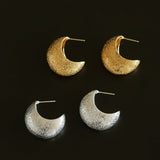 “Fat Moon” Matte Crescent Stud Earrings - floysun