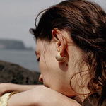 “Fat Moon” Matte Crescent Stud Earrings - floysun