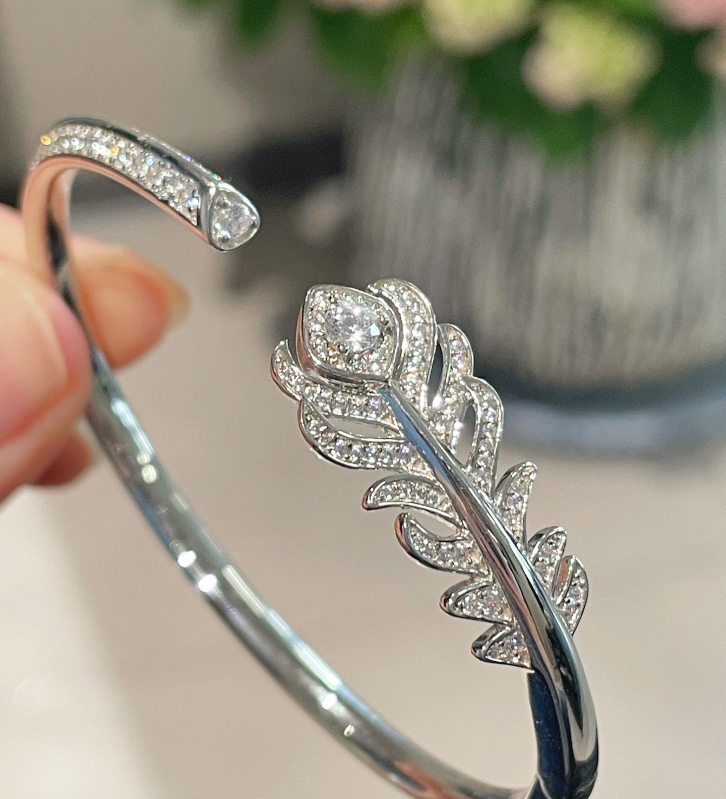 Feather Sparkle Open Cuff Bracelet - floysun