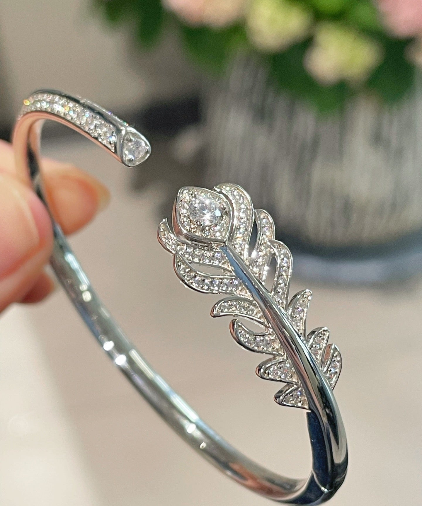 Feather Sparkle Open Cuff Bracelet - floysun