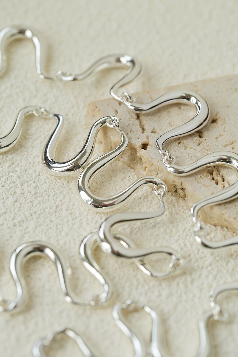Flowing Wavy Lines U-Shaped Metal Layering Necklace - floysun