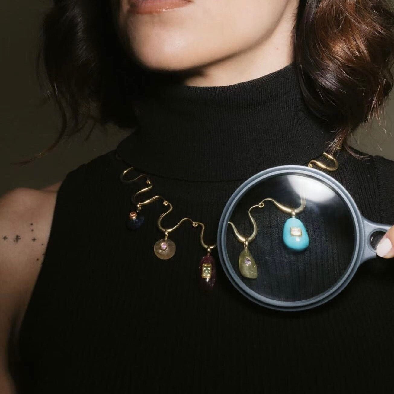Flowing Wavy Lines U-Shaped Metal Layering Necklace - floysun