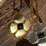 “Fortune Circle” Shell Hibiscus & Clover Long Necklace - floysun